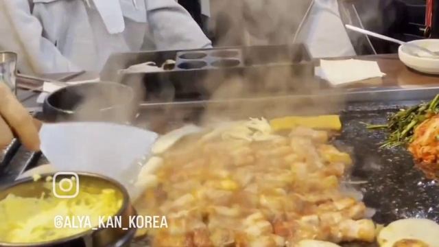 Самгёпсаль-популярное блюдо корейской кухни смотреть онлайн