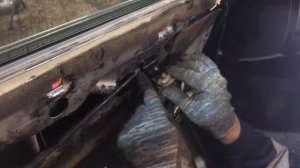 Замена механизма двери Лада Приора