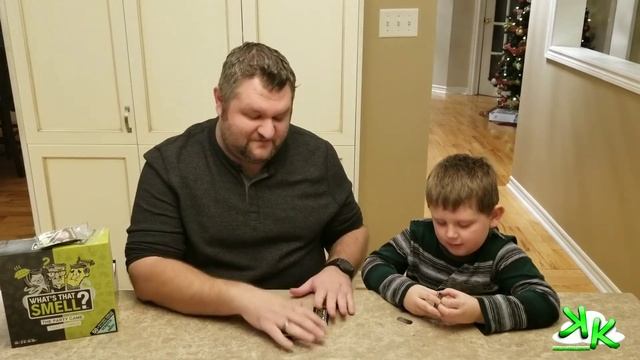 What's That Smell? The Party Game That Stinks by WowWee - Dad Almost Vomits смотреть онлайн
