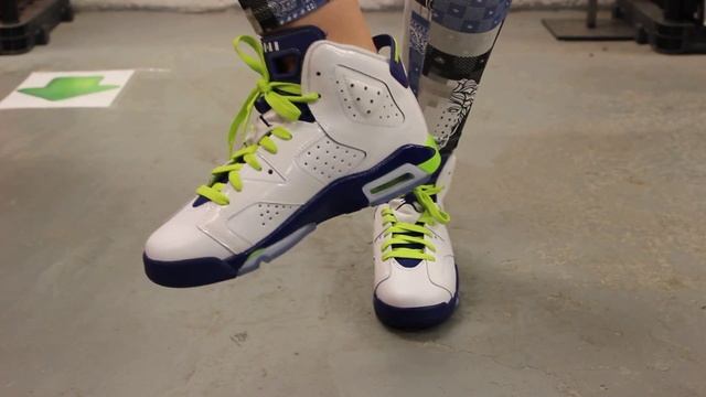 Ladies Air Jordan 6 Retro "Seahawks" On-feet Video at Exclucity смотреть онлайн