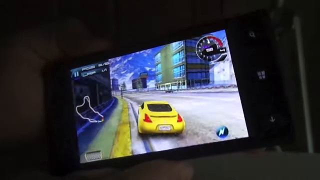 Asphalt 5 en el HTC 8X смотреть онлайн