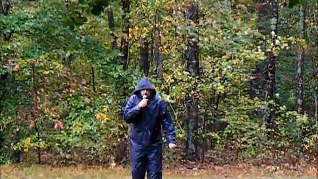 Bravest Reporter in the World reports on Hurricane Sandy: a parody about reporters смотреть онлайн