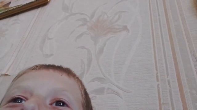 я зделал видос пока мой друг не видел😈😈😈