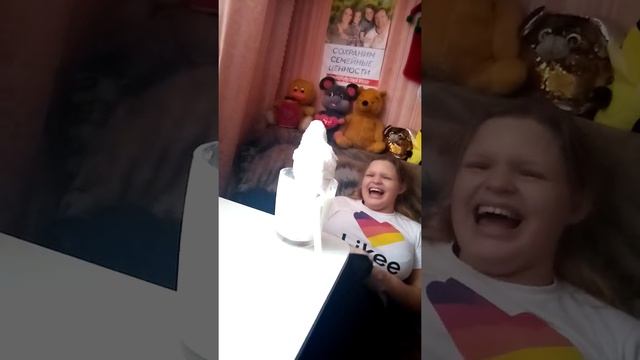 Королева принимает молочные ванны смотреть онлайн