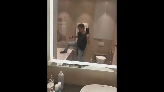 Зеркало с внутренней и внешней подсветкой по периметру от ГлавСтеко смотреть онлайн