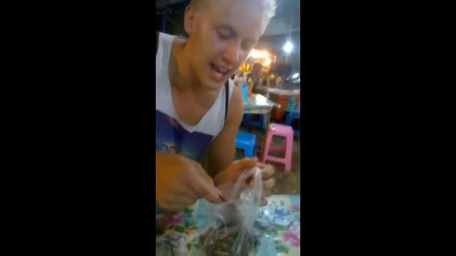 Reisu - Videoblogi osa 6 **Koh Chang, Phuket - Kata beach** смотреть онлайн