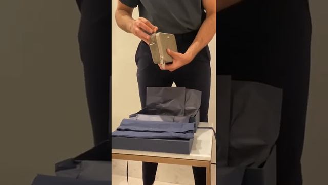 ASMR NEW MENS DIOR MESSENGER IN RARE COLOUR!! смотреть онлайн