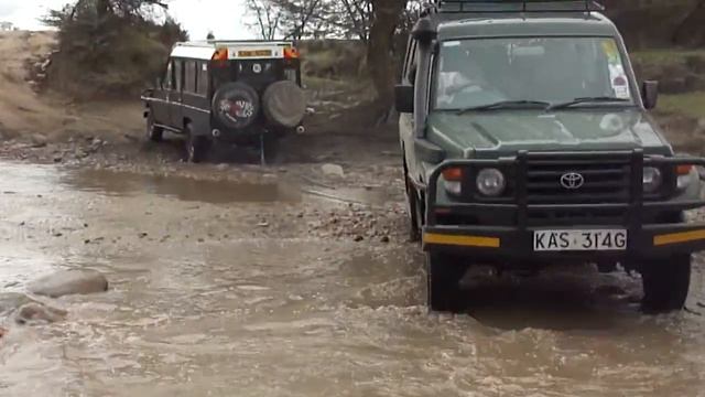 Land Cruiser Stuck on Safari (Part 2) смотреть онлайн