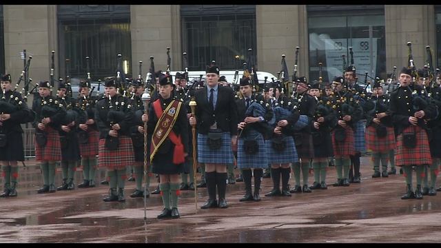 Cadets brave the elements at Glasgow смотреть онлайн