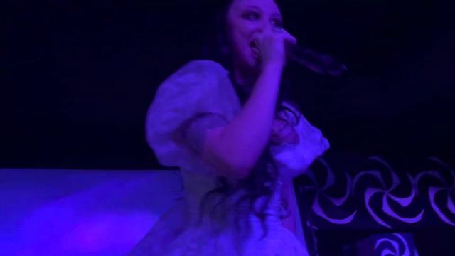 Zheani - Brave New World (Live front row Chicago, IL 03-23-24) смотреть онлайн