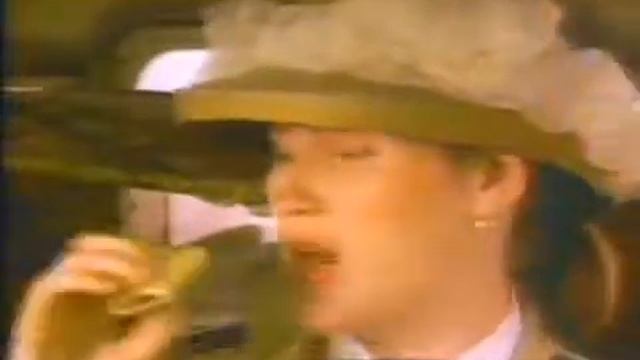 Fig Newtons Ad- Safari (1993) смотреть онлайн
