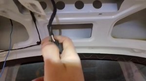 Не работает замок багажника на гранте.
Разгадка в конце ролика