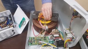 Сравнение типов стабилизаторов напряжения, на примере бренда SUNTEK