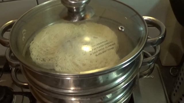 String Hoppers with Chicken Kurma .Стринг хопперс с куриной курмой. смотреть онлайн