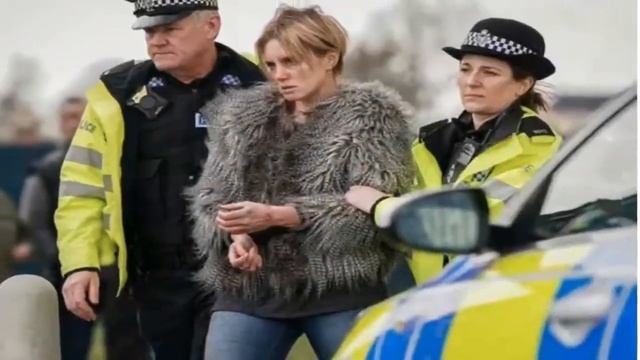 EastEnders Keeley star unrecognisable from soap character as real look revealed【News】 смотреть онлайн