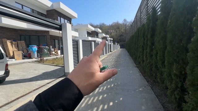 Почем нынче дома в Сочи❓#недвижимостьсочи #домвсочи #риэлторсочи #домуморя #квартиравсочи #житьвсоч смотреть онлайн