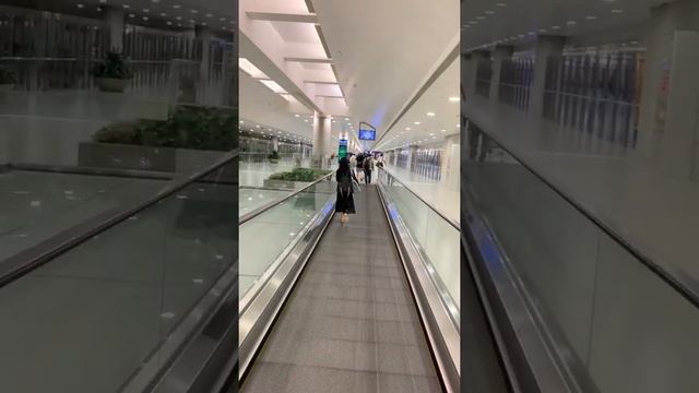 KLIA2 Kuala Lumpur International Airport 2 Low Cost | video taken by iPhone XS Max - Apple (4K) смотреть онлайн
