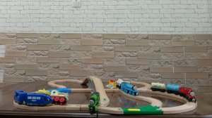 видео про деревянную железную дорогу с мостом