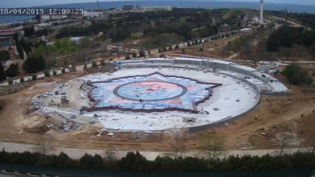 Парк Победы. Строительство фонтана..18 апреля 2019 года