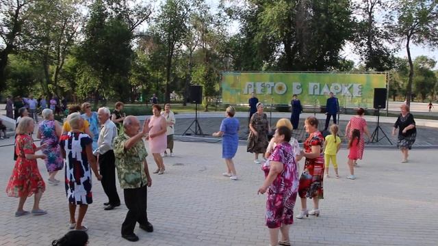 Народный самодеятельный коллектив» вокальный ансамбль "Талан" - "Вся жизнь впереди" смотреть онлайн