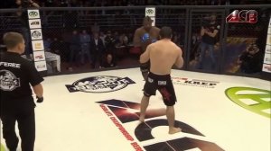 Негр Вырубил Чеченца На Глазах У Кадырова