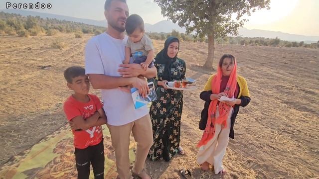 Nomadic Youth's Struggle: Begging To Rent A House For Her Family