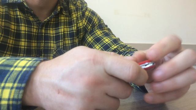 Ніж Victorinox Waiter 0.3303 червоний. Оригінал смотреть онлайн