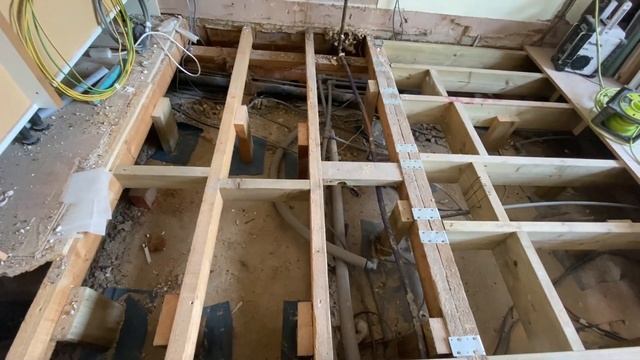Building a House Extension Part 9 - THE FLOOR STRUCTURE Construction of floating floor + insulation смотреть онлайн