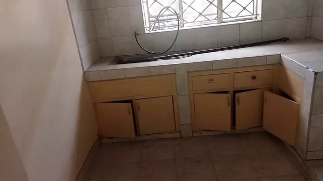 TWO BEDROOM EMPTY HSE TOUR IN DONHOLM PHASE 8/Very spacious 2 bedroom house hunting. смотреть онлайн