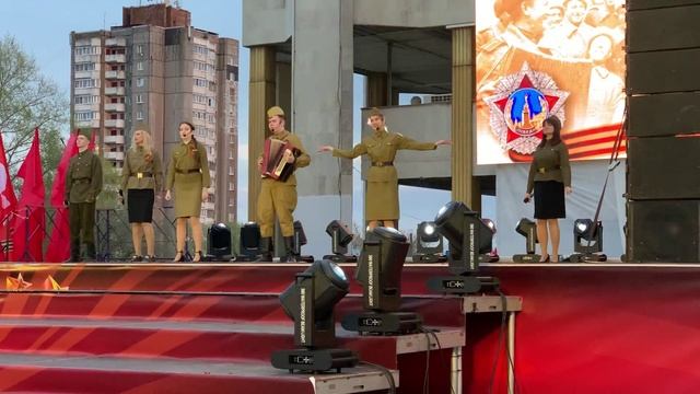 В землянке - Вокально- эстрадная студия Мечта. Череповец.mp4 смотреть онлайн