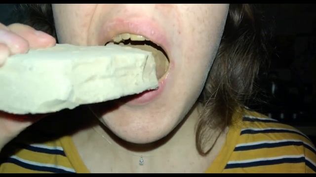ASMR EATING CLAY “TURKESTAN” | АСМР ЕМ ГЛИНУ «ТУРКЕСТАН СЛИВКИ»