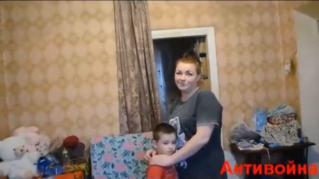КИРОВСКИЙ РАЙОН – ПОМОЩЬ ОДИНОКОЙ МАМЕ С ДВУМЯ ДЕТКАМИ ОТ «АНТИВОЙНЫ» смотреть онлайн