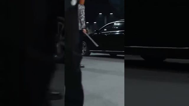 渣男攀上高枝就一腳踹了擺地攤的她，卻不知她是一句話就能讓四大家族破產的首富千金，離婚當天她轉身嫁給門當戶對的總裁，氣瘋渣男！ смотреть онлайн