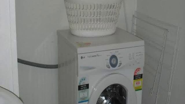 Эйрли-Бич - Seaview Apartments Airlie Beach 3, 5 Star смотреть онлайн