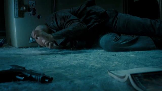 Live Free Or Die Hard - Apartment Shootout Scene (1080p) смотреть онлайн