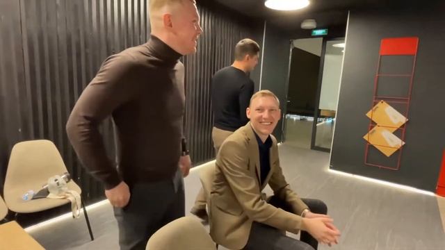 Разбор темы "предпринимательское мышление" и знакомство с новыми участниками клуба LEVEL UP смотреть онлайн