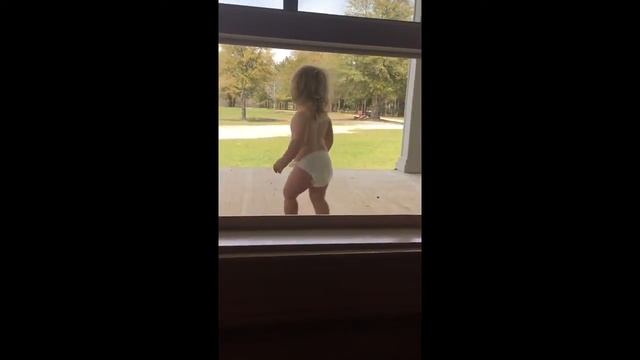 Climbing out the window 3-10-17 смотреть онлайн