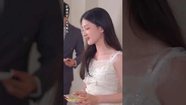 【中文字幕】【全集一口气看完】灰姑娘遭男友背叛，转身拉了个人闪婚！没想到他竟然总裁，还说要报恩，婚后将灰姑娘宠上天！《厉总的独家宠爱》#cc #sub #engsub смотреть онлайн