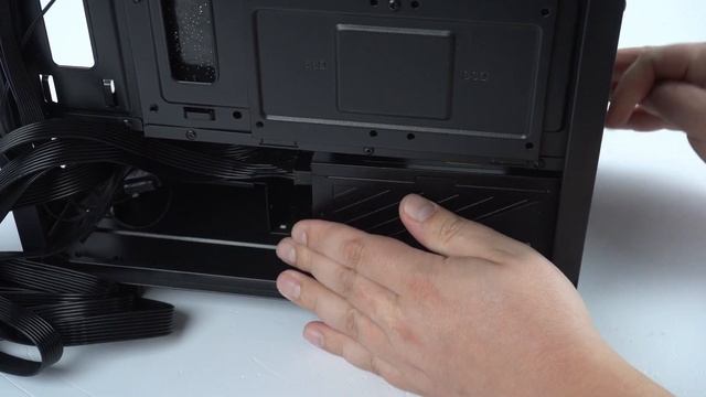 Недорогой mATX корпус Thermaltake Versa H16 TG (CA-1Y8-00S1WN-00) смотреть онлайн