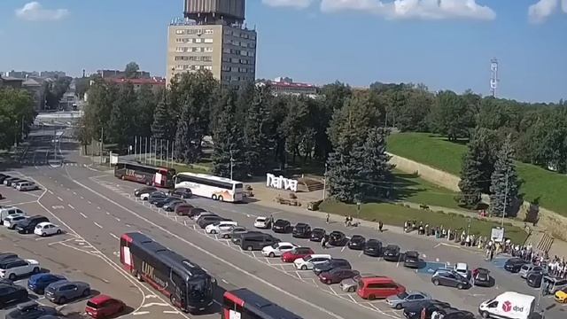 27 августа 2024 года обстановка на границе из Эстонии в Россию! ОЧЕРЕДЬ СПАДАЕТ! Но это не точно.. смотреть онлайн