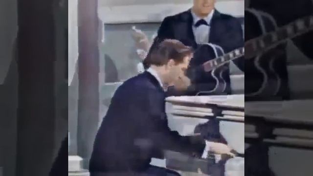 Знакомая музыка !!! смотреть онлайн