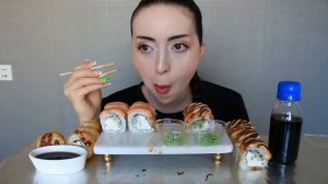 КАК ХОРОШО ЧТО Я ЭТО СДЕЛАЛА 🫠 Роллы MUKBANG 🍣 Ayka Emilly
