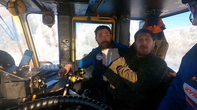 КАК РАБОТАЮТ НА ЗИМНИКЕ ДОРОЖНИКИ. ДАЛЬНОБОЙЩИКИ СЕВЕРА. РУССКАЯ АРКТИКА. САХА ЯКУТИЯ. Часть#31 смотреть онлайн