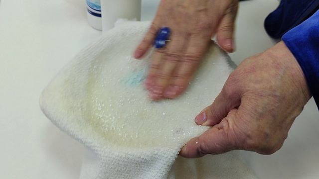 Выводим пятна смотреть онлайн