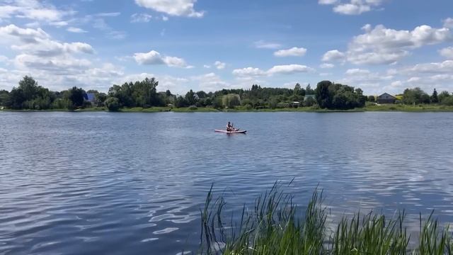 ОТДЫХ НА БЕРЕГУ РЕКИ ЖИВЕМ В ПЛАТКЕ рыбалка на судака БАНЯ в ЛЕСУ Sup-Board Magnum Pro смотреть онлайн