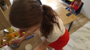 Богачка ошпарила утюгом няню Юрий Благополучный