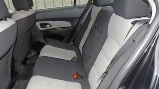 2012 Chevrolet Cruze LS* Super low kms! смотреть онлайн