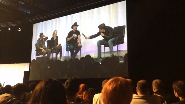 STAR WARS CELEBRATION 2016 DAY 1- ROGUE ONE, COSPLAY CHAMPIONSHIP & AHSOKA'S UNTOLD TALES! смотреть онлайн
