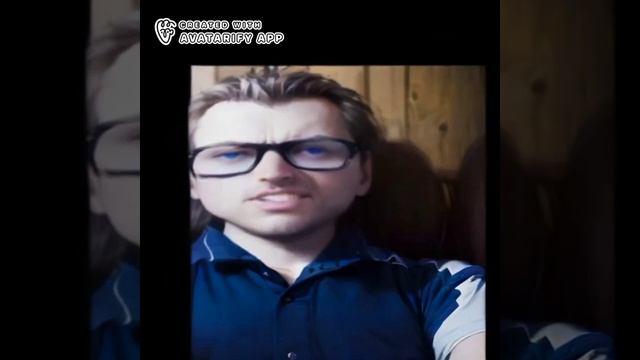 Лицо и маска: история одинокого с расчипленной идентичностью смотреть онлайн