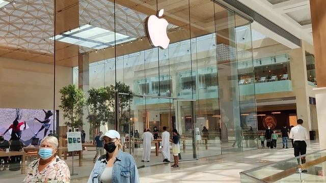 Apple store Yas Mall Abu Dhabi смотреть онлайн